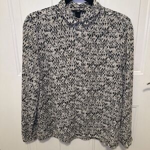 H&M Womens Long Sleeve Dress shirt Hidden Button up Black & White blouse Size 6